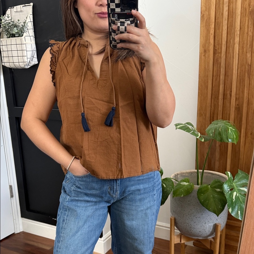 Happy Nature Cotton Flax Blend Tassel Front Pullover Top. XS Run Big